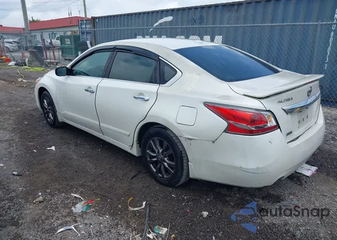2015 Nissan Altima 2.5 S from USA, damaged, VIN 1N4AL3AP6FN904879